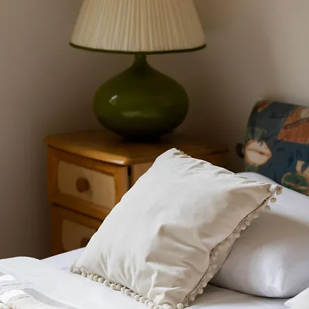 Spacious With 4 Bedrooms And Parking In Warsaw's Ochota By Nolegi Renters Appartement *