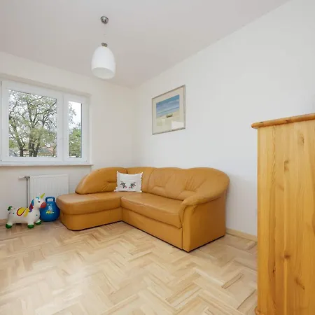 Apartment Spacious With 4 Bedrooms And Parking In Warsaw's Ochota By Nolegi Renters *