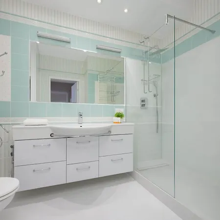 Apartment Spacious With 4 Bedrooms And Parking In Warsaw's Ochota By Nolegi Renters